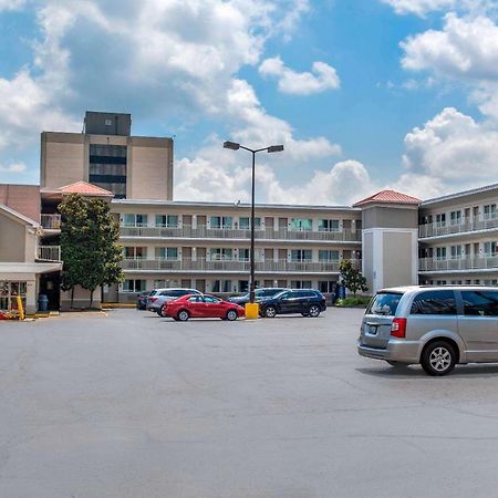 Econo Lodge Downtown Louisville Zewnętrze zdjęcie