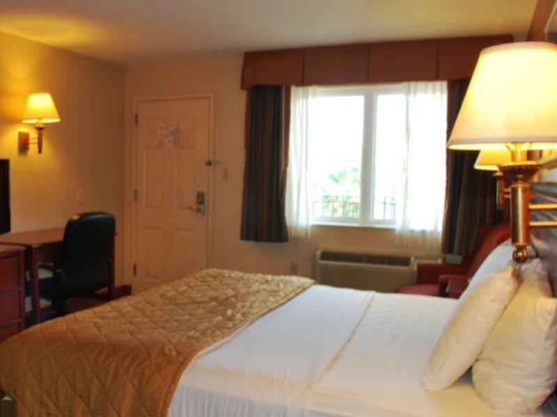 Econo Lodge Downtown Louisville Zewnętrze zdjęcie